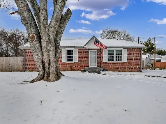 2421 Pendleton Dr, Clarksville, TN 37042