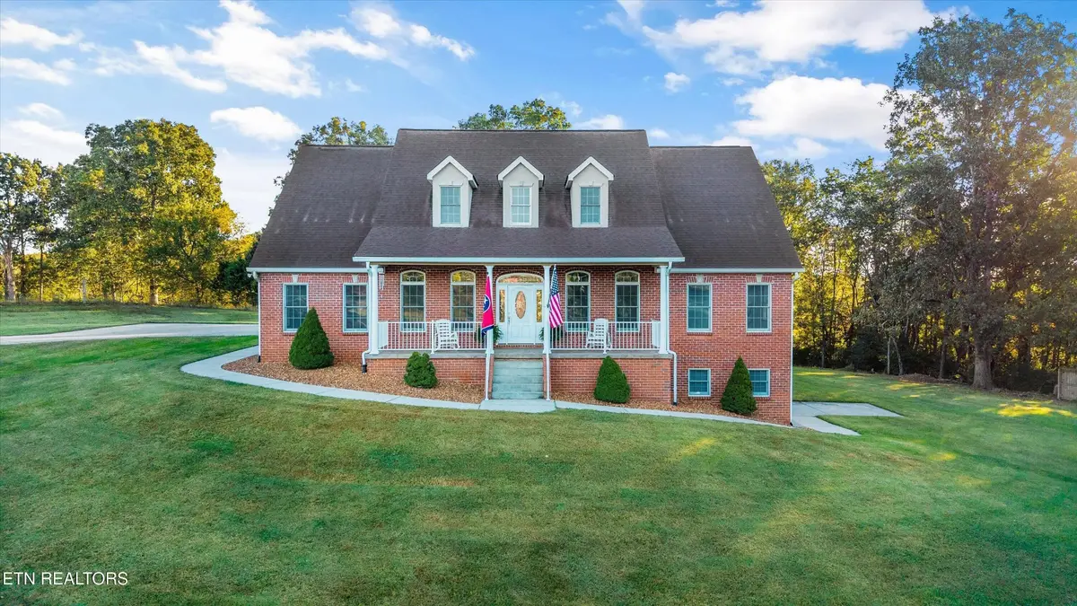 2000 Robinson Drive, Lenoir City, TN 37772 - Image #1