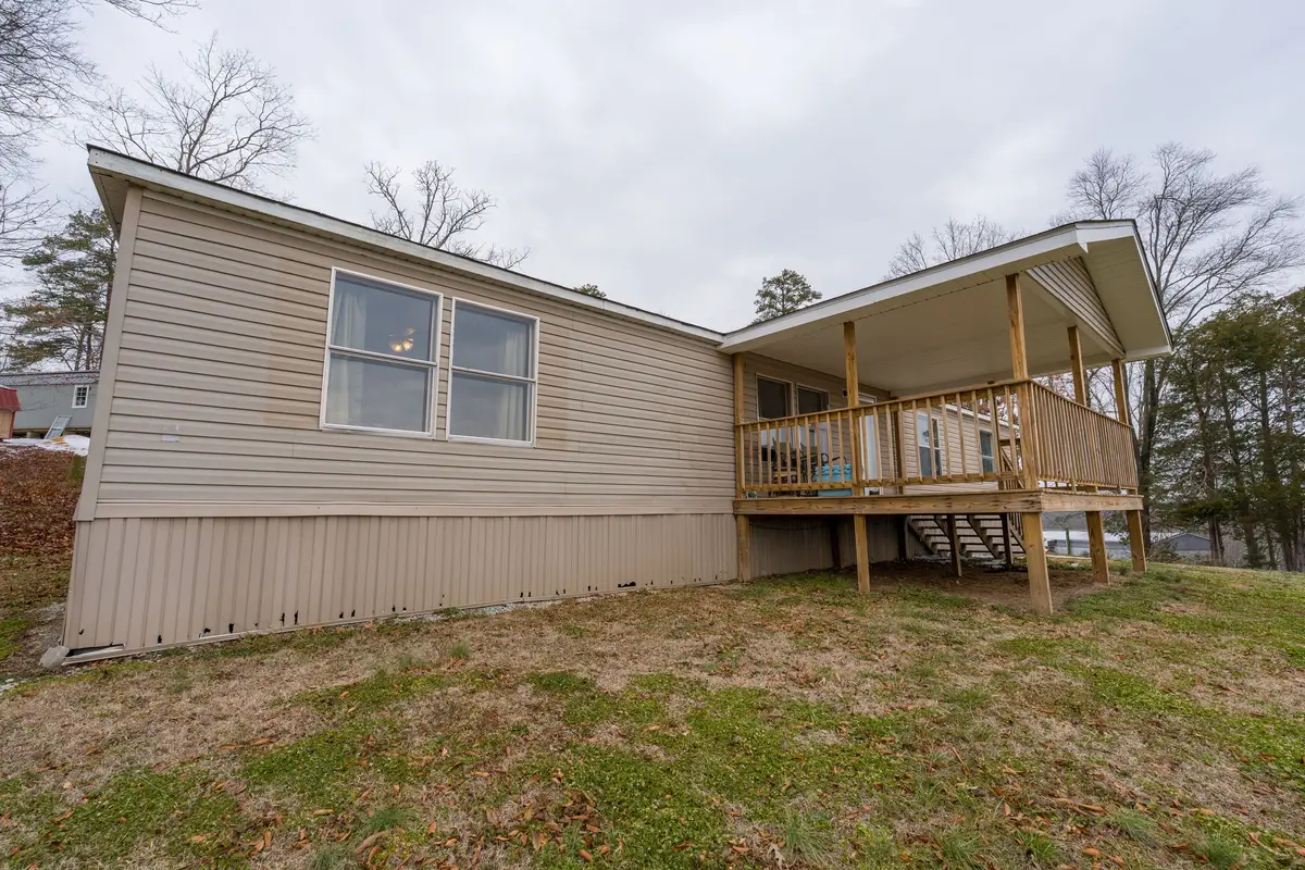 209 Matthews St, Waynesboro, TN 38485 - #1