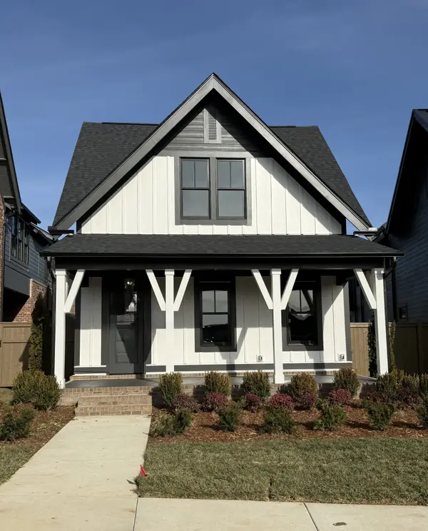 203 Tahoe Alley, Thompsons Station, TN 37179