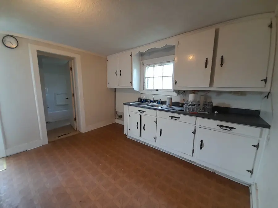 218 E 16th St, Columbia, TN 38401 - #2