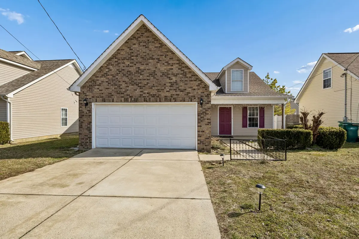 157 Howard Woody Dr, La Vergne, TN 37086 - #1