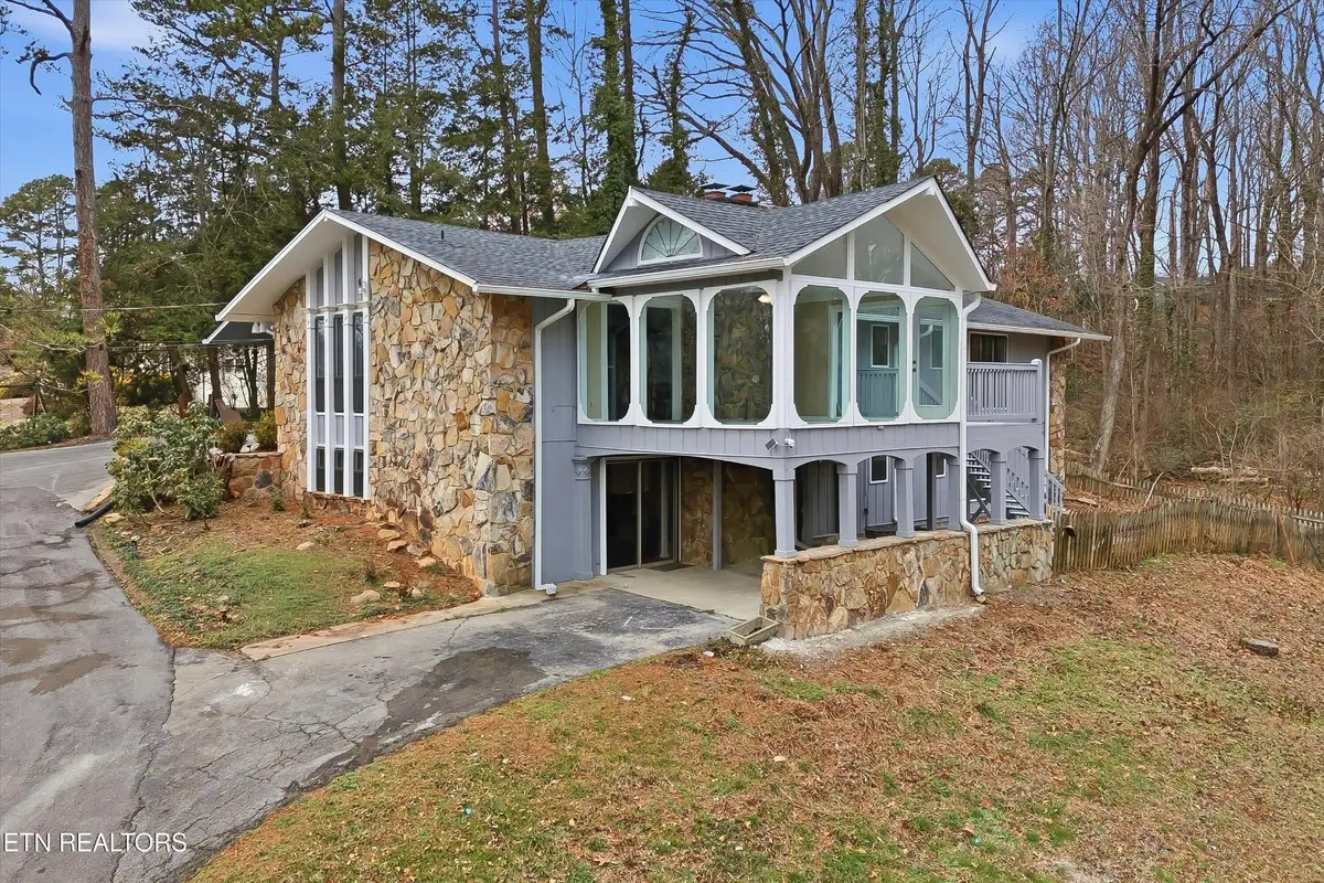 8129 Ainsworth Drive, Knoxville, TN 37909 - #1