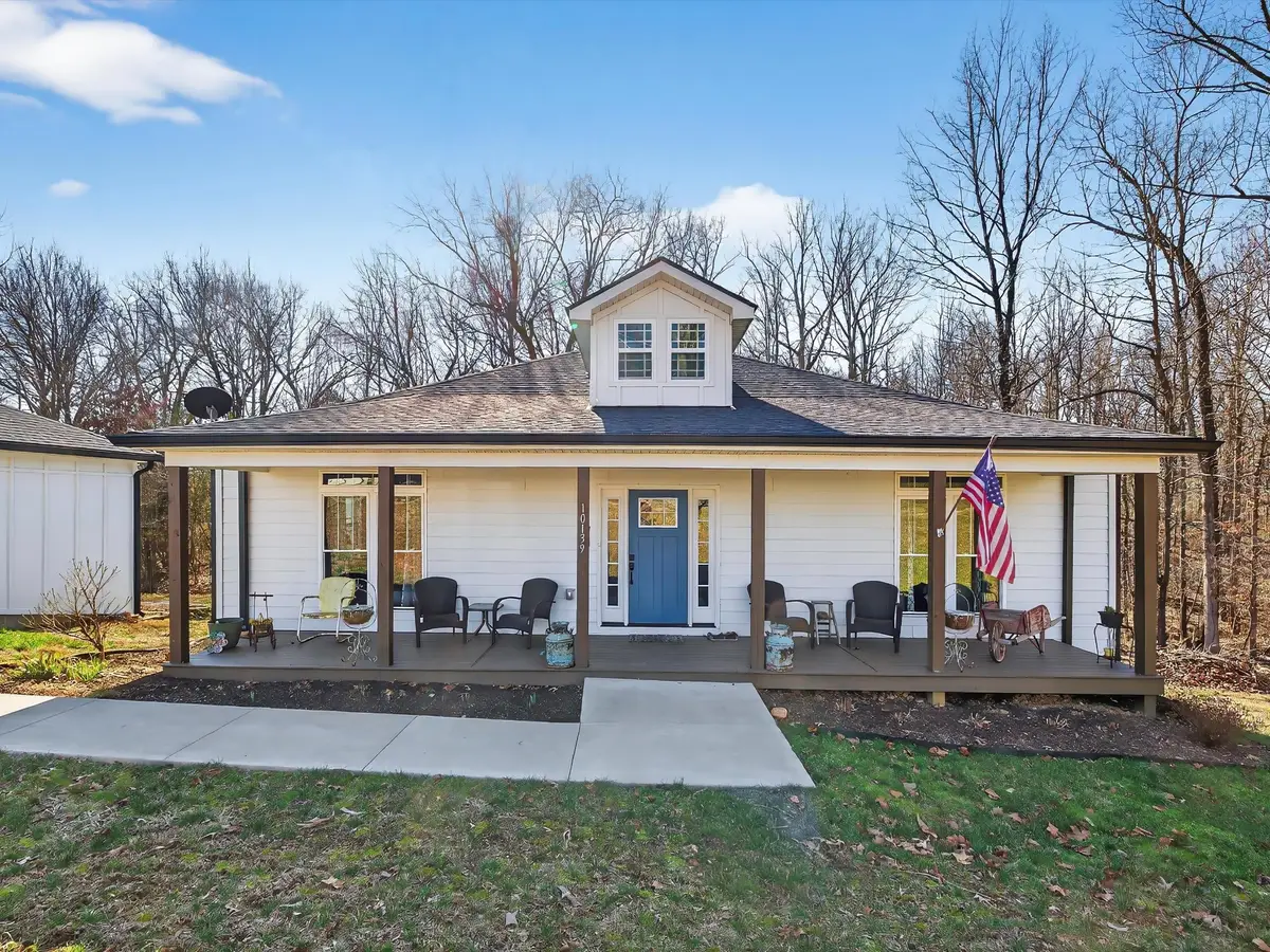 10139 Ashley Ln, Bon Aqua, TN 37025 - #1