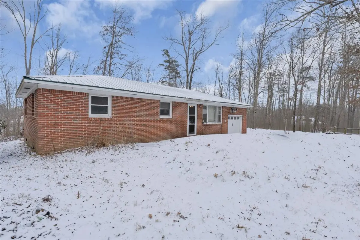 646 Main St, Altamont, TN 37301 - #1