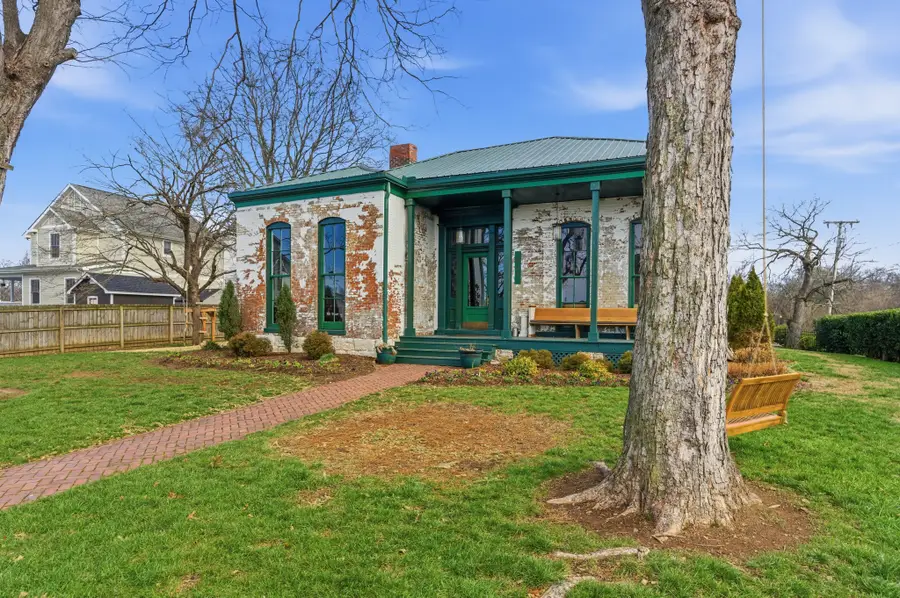 909 Manila Ave, Nashville, TN 37206 - #2