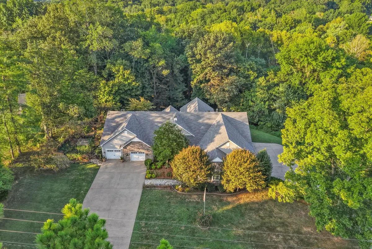 659 Cornwall Rd, Clarksville, TN 37043 - #1