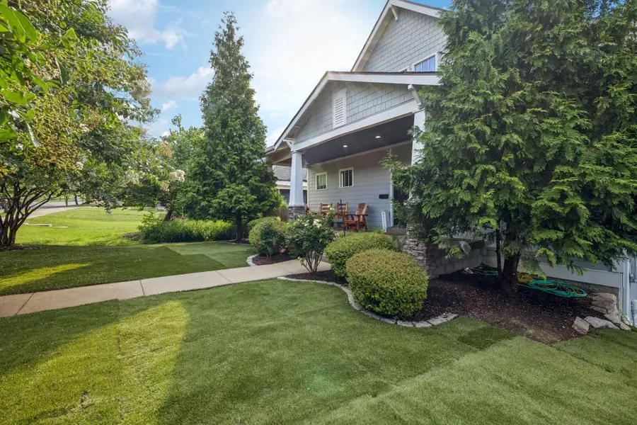 906 Acklen Ave, Nashville, TN 37203 - Image #3