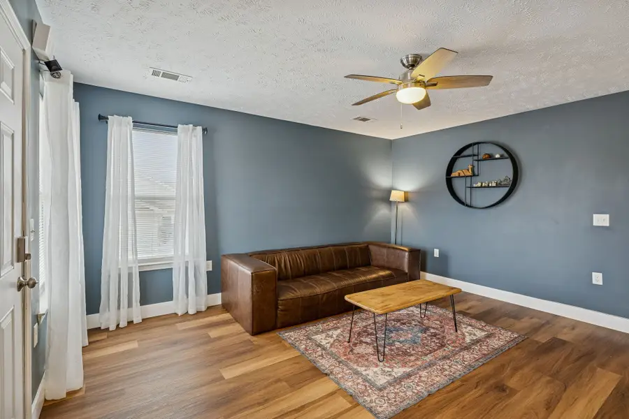 1807 Daniel Ct, Columbia, TN 38401 - #3