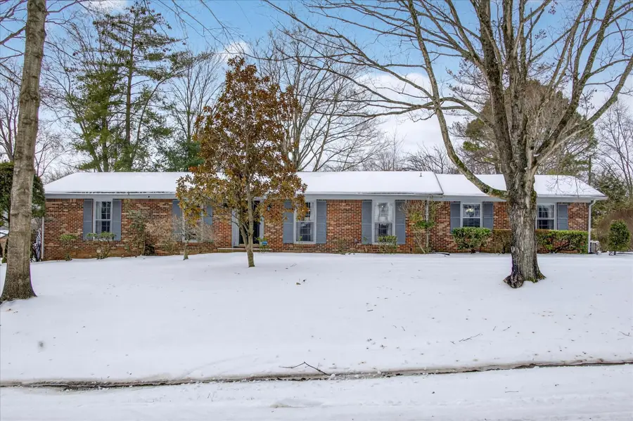 432 Rivermont Dr, Clarksville, TN 37043 - Image #2