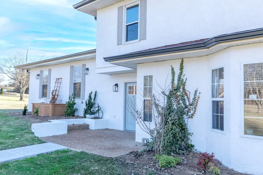 557 Peach Valley Rd, Gallatin, TN 37066 - #3