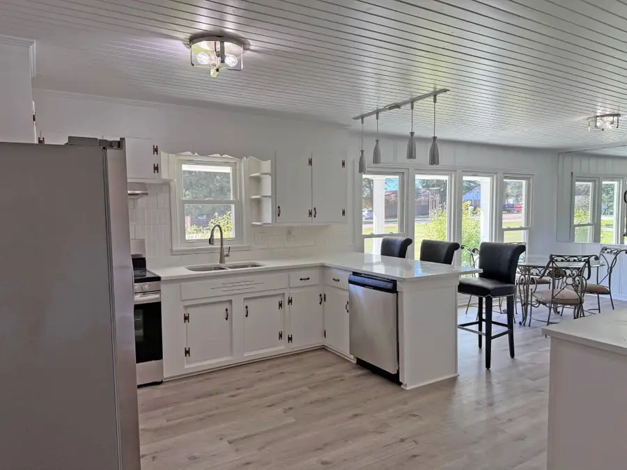 370 Bowen Dr, Savannah, TN 38372 - #2