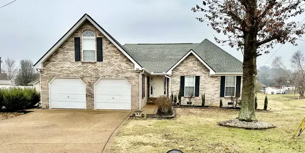 1000 Don Blair Dr, Smyrna, TN 37167