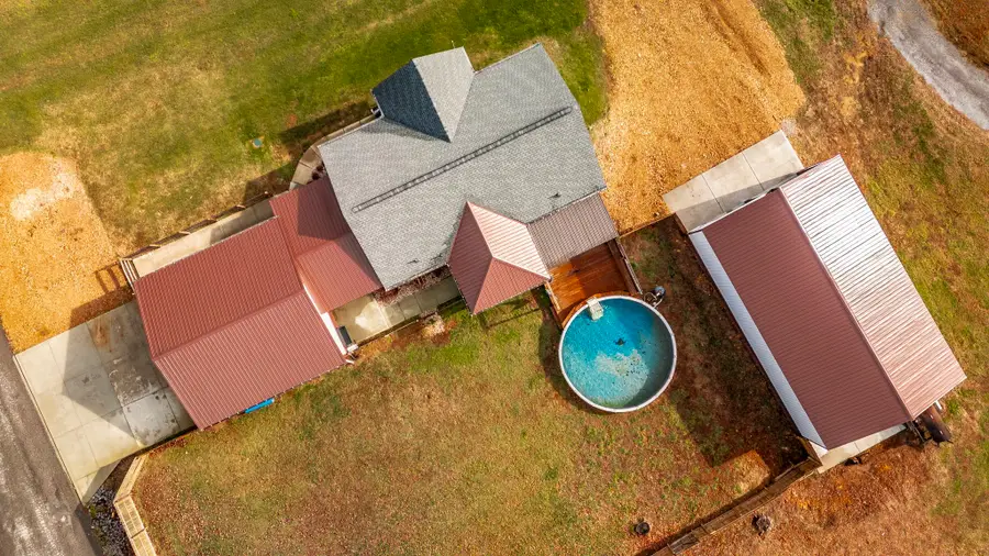 15 Raccoon Rd, Westmoreland, TN 37186 - #2