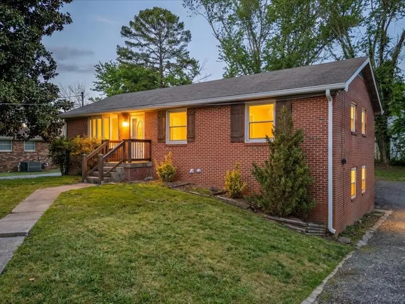 161 W Regent Dr, Clarksville, TN 37043 - #1
