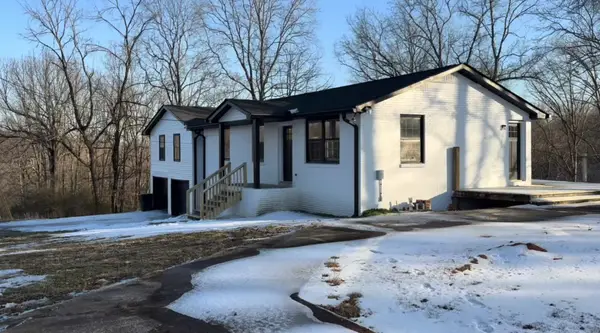 622 Beech St, Centerville, TN 37033