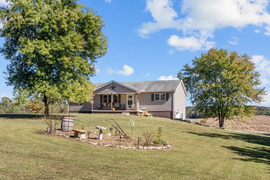 365 Little Benton Rd, Mansfield, TN 38236 - #2