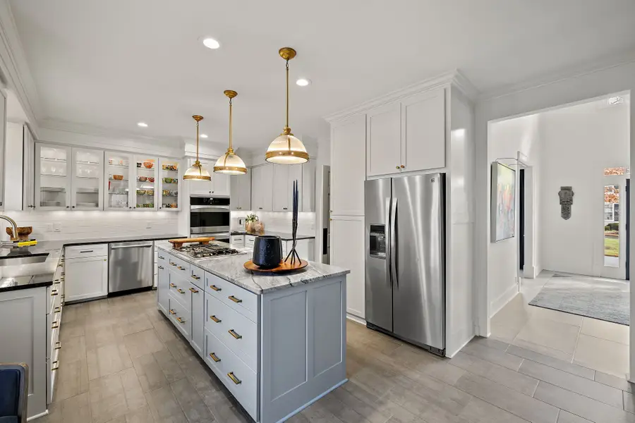 107 Chatsworth Dr, Nashville, TN 37215 - #3