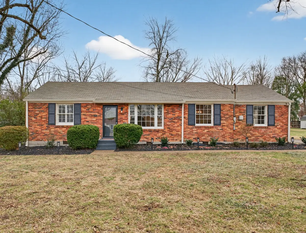 515 Brentlawn Dr, Nashville, TN 37220 - Image #1