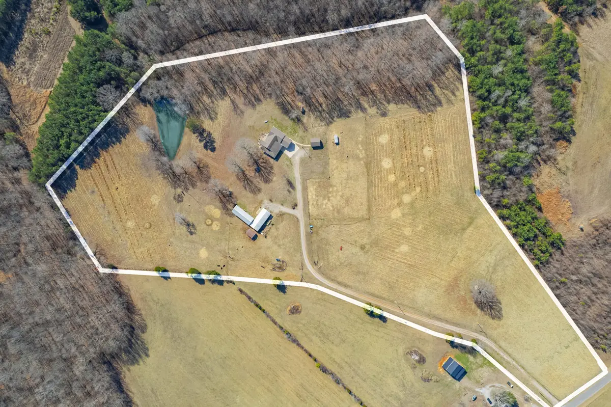 1825 Powell School Rd, Goodspring, TN 38460 - #1