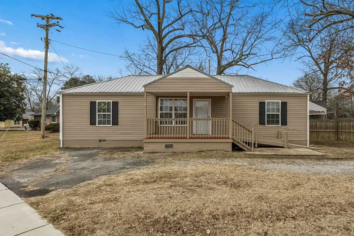 1210 Woodland Dr, Manchester, TN 37355 - #1