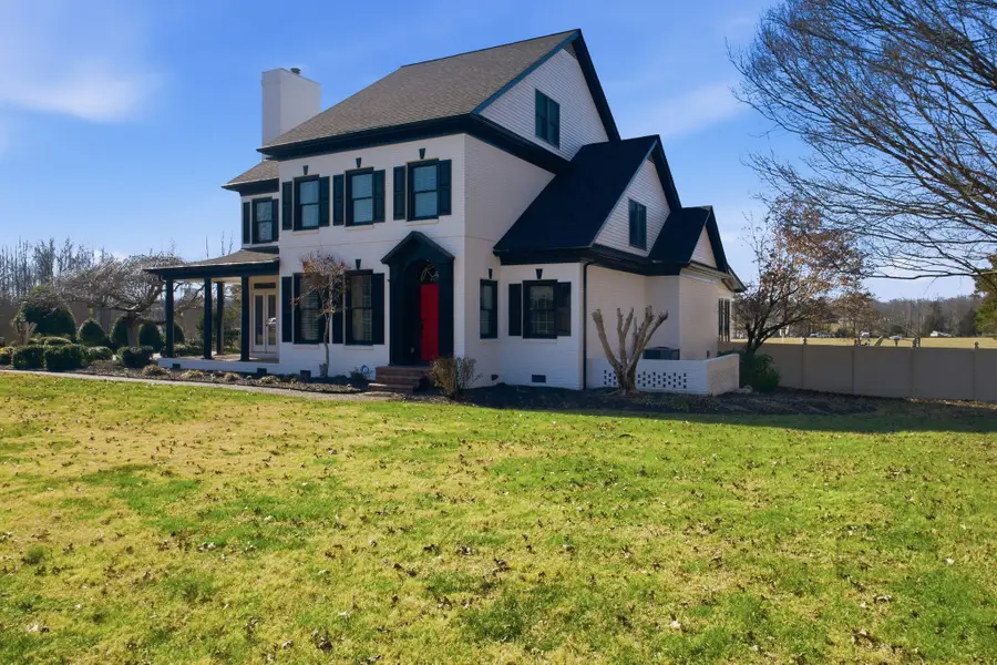 111 Chadwick Farms Dr, Fayetteville, TN 37334 - #2