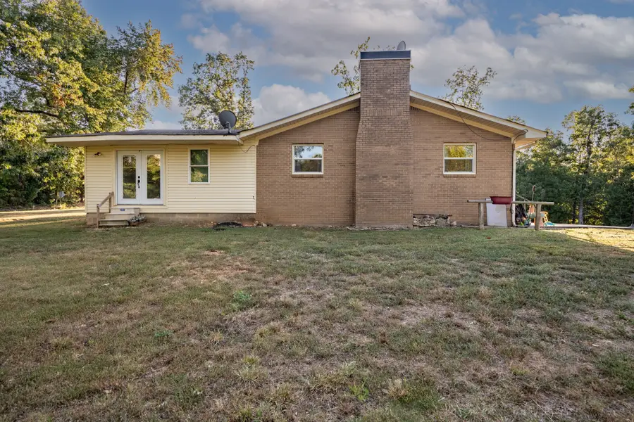 960 Knob Creek Rd, Lawrenceburg, TN 38464 - #3