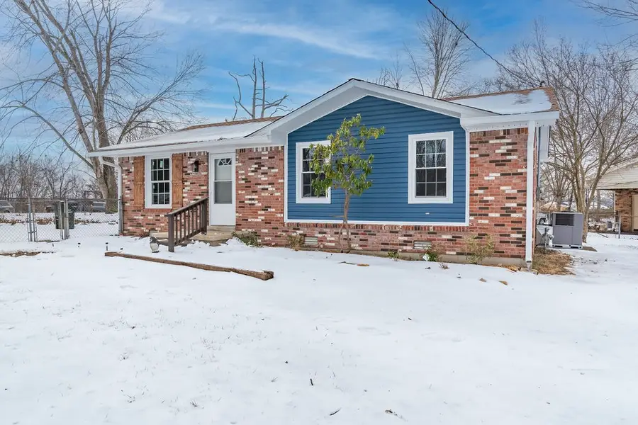 723 Hawthorne St, Hopkinsville, KY 42240 - #2