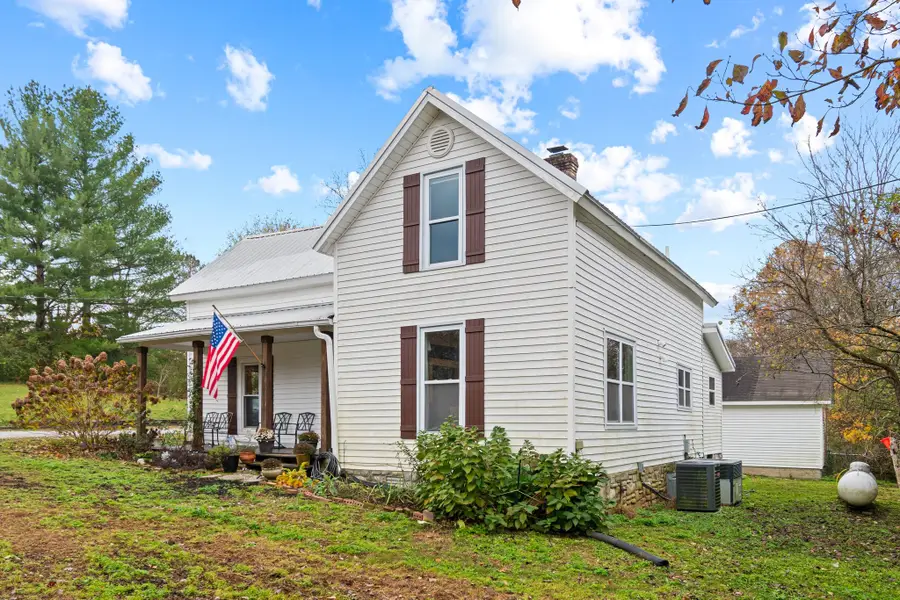 3237 Williamsport Pike, Williamsport, TN 38487 - #3