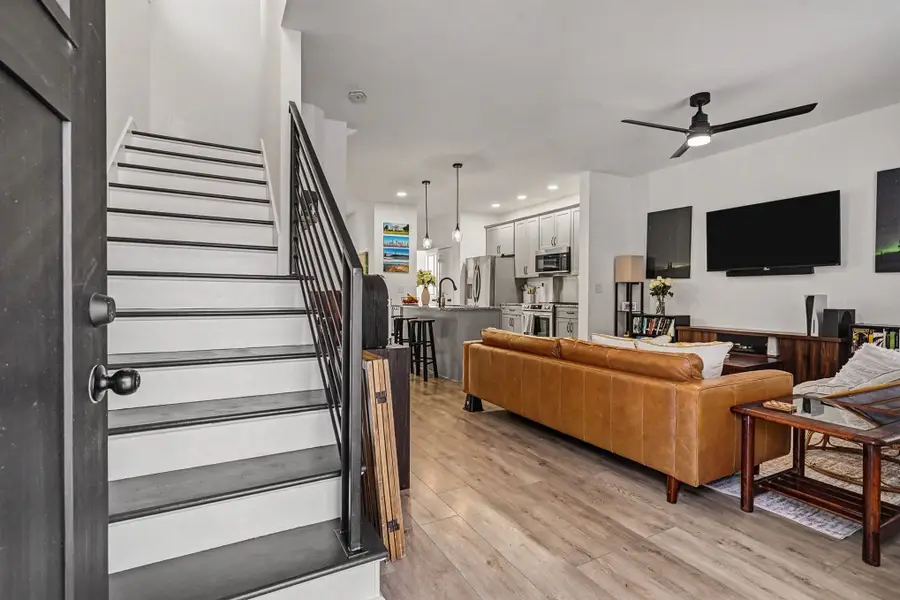 502 Poston St, Clarksville, TN 37040 - #3