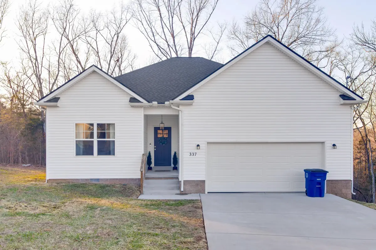 337 Hilltop Dr, Shelbyville, TN 37160 - #1