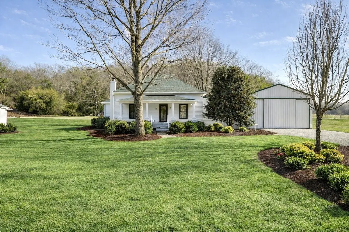 8497 Lawrenceburg Hwy, Mount Pleasant, TN 38474 - #1