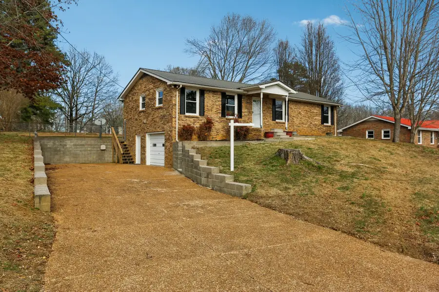 4207 Moss Hill Dr, Nunnelly, TN 37137 - #3