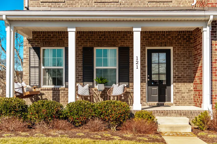 121 Saddlewood Ln, Hendersonville, TN 37075 - Image #2