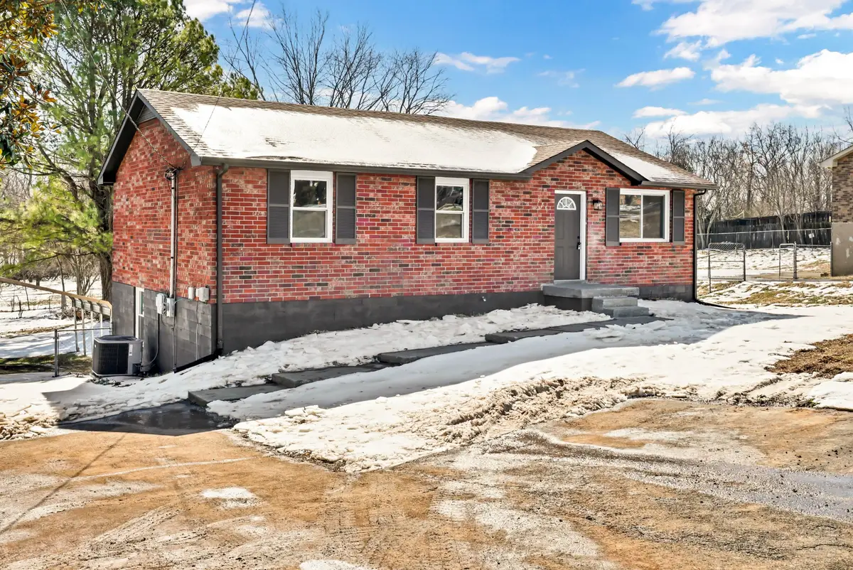 786 Pollard Rd, Clarksville, TN 37042 - #1