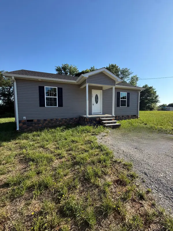 146 Hesselly Rd, Decherd, TN 37324