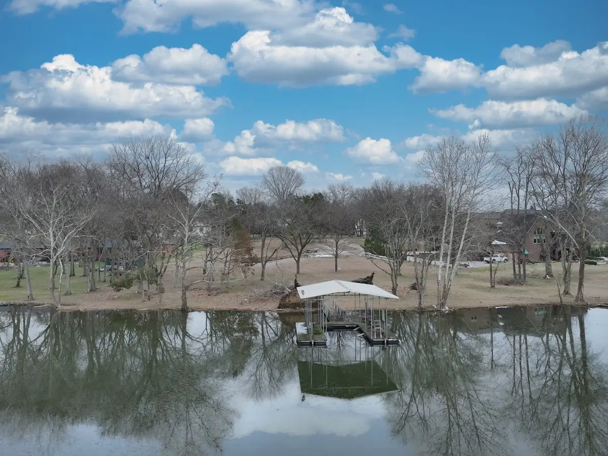 220 Bluegrass Dr, Hendersonville, TN 37075 - #1