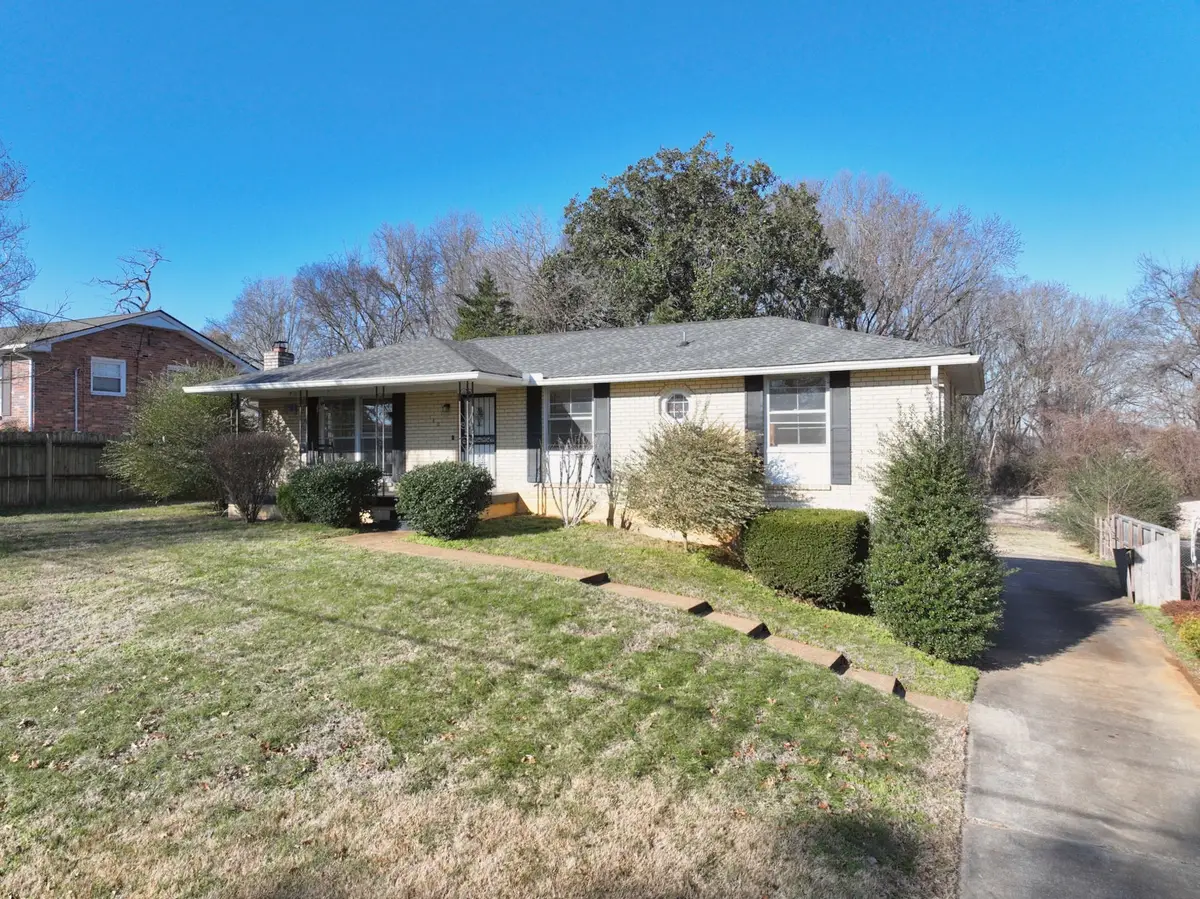 140 Roberta Dr, Hendersonville, TN 37075 - #1