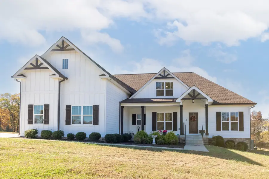 3378 New Hall Rd, Greenbrier, TN 37073 - #3