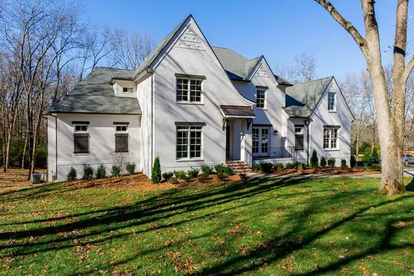 6732 Darden Pl, Nashville, TN 37205