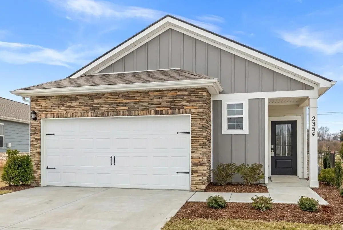 2354 Quinn Dr, White House, TN 37188 - Image #1