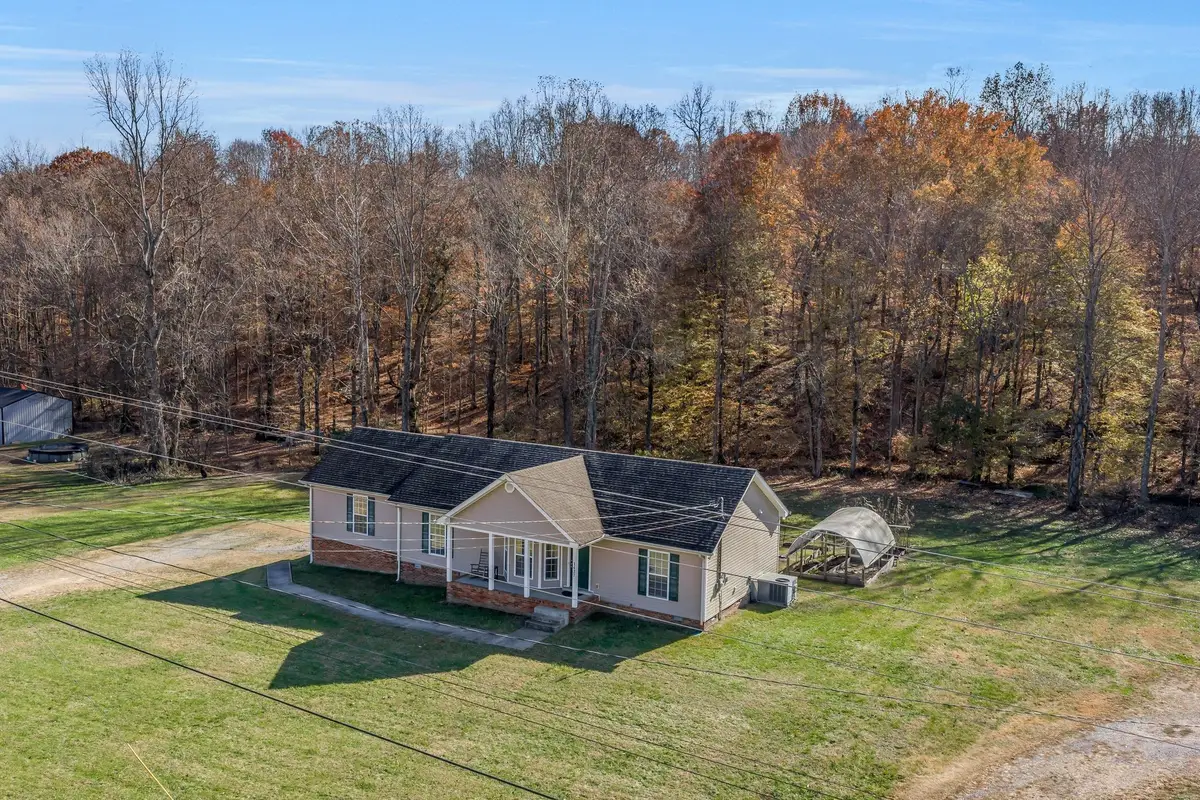 1427 Saint Paul Rd, Charlotte, TN 37036 - #1