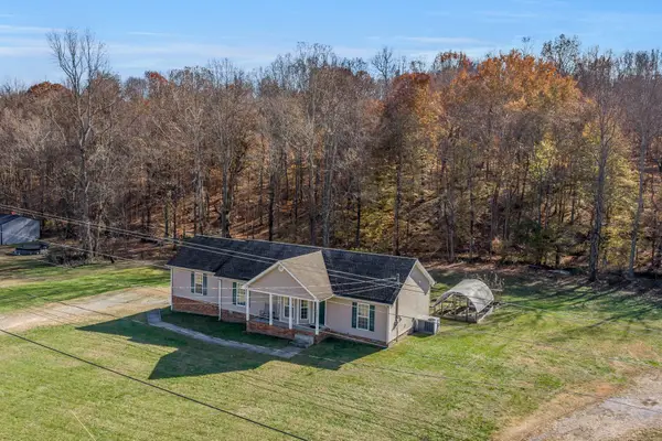 1427 Saint Paul Rd, Charlotte, TN 37036