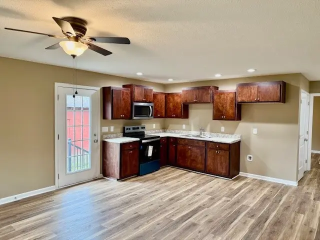 206 Hotel St, Decherd, TN 37324 - #3