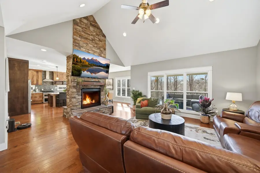 100 Cindy Cir, Tullahoma, TN 37388 - #2