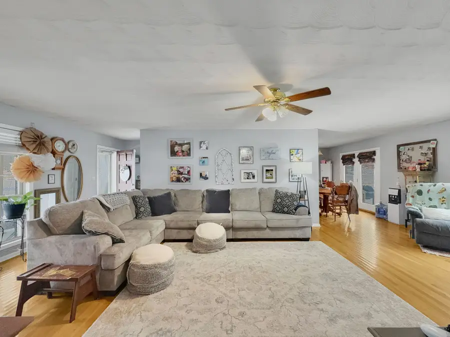 516 Callahan Dr, New Johnsonville, TN 37134 - #3