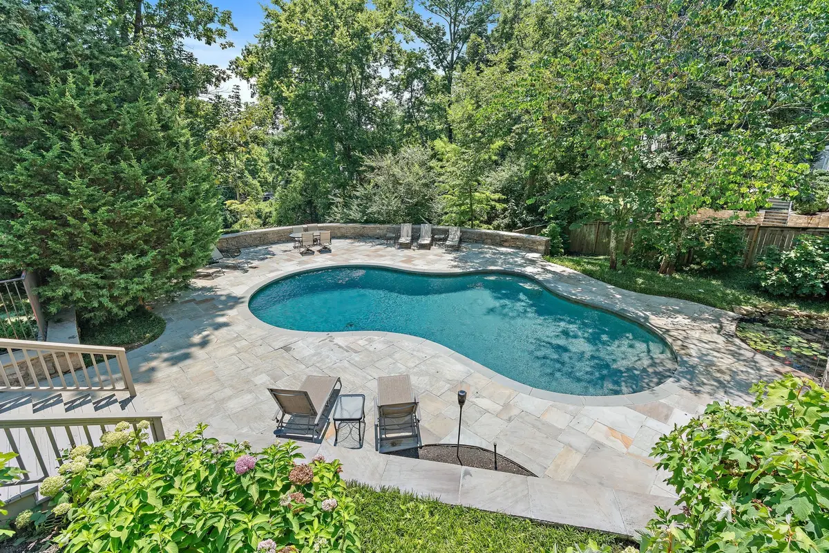 614 Westview Ave, Nashville, TN 37205 - Image #1