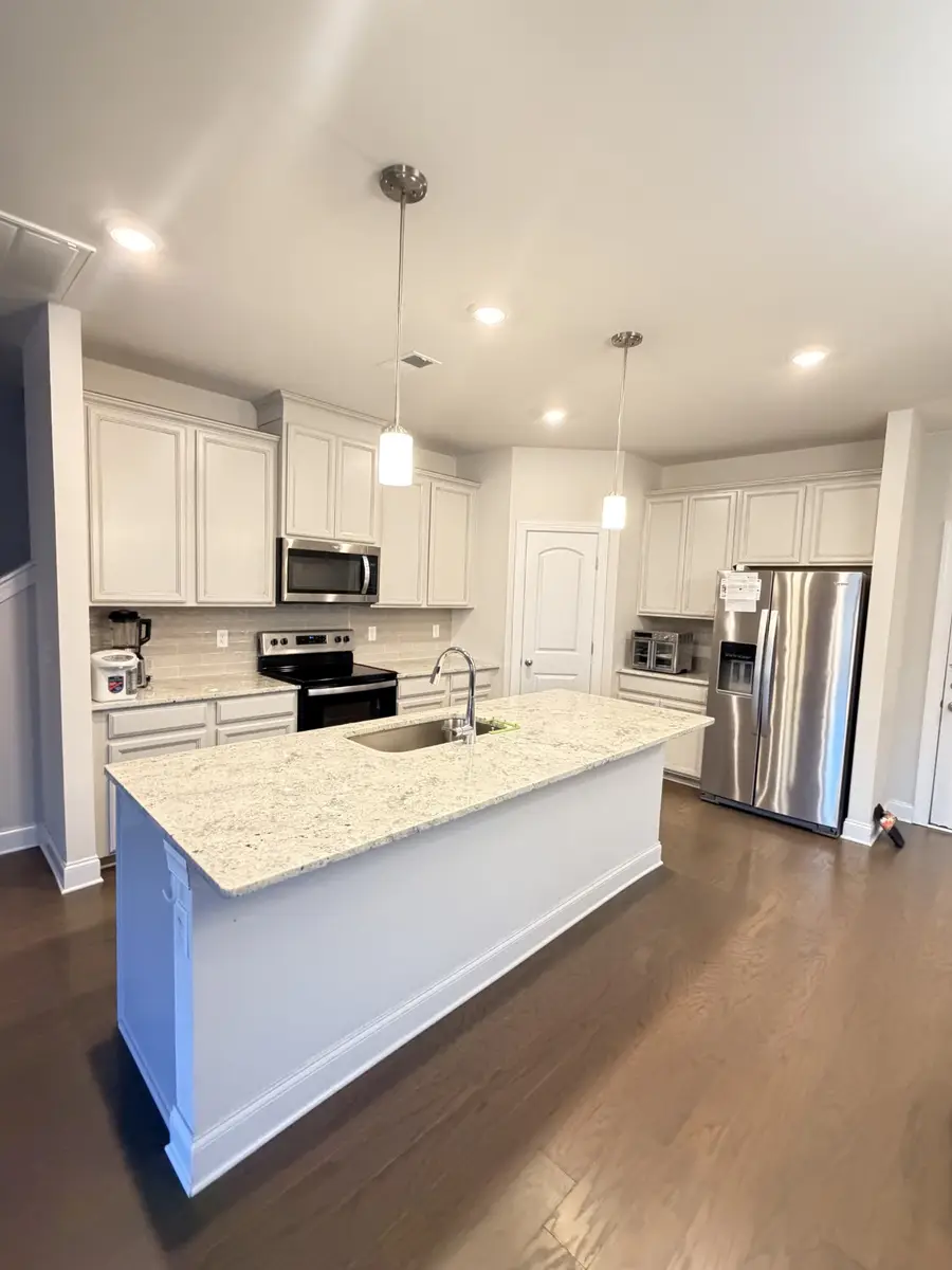 1253 W End Station Dr, Lebanon, TN 37087 - Image #2