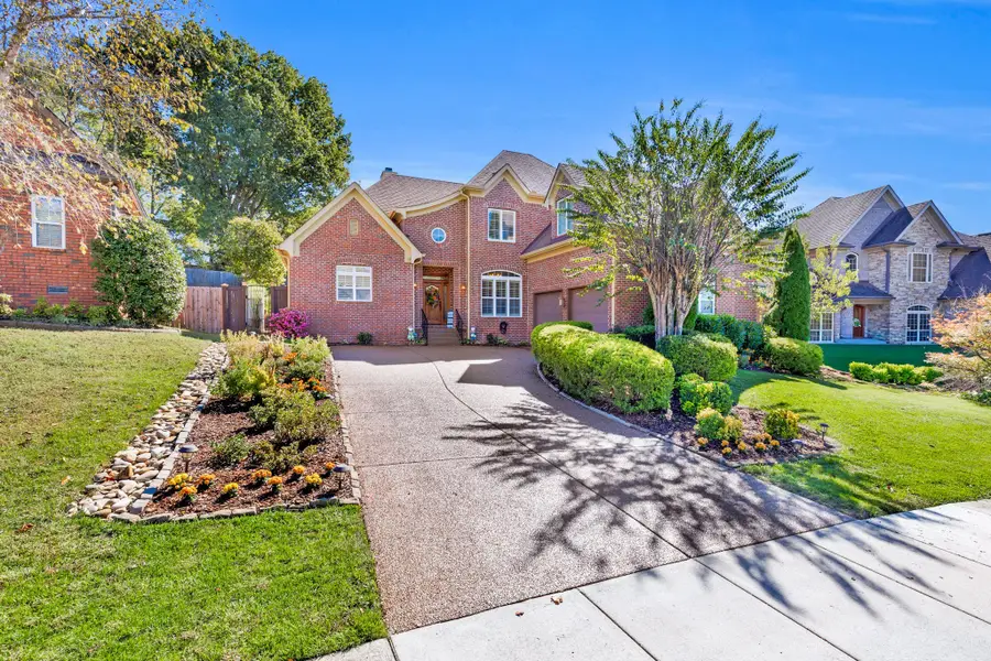 228 Valley Bend Dr, Nashville, TN 37214 - #2