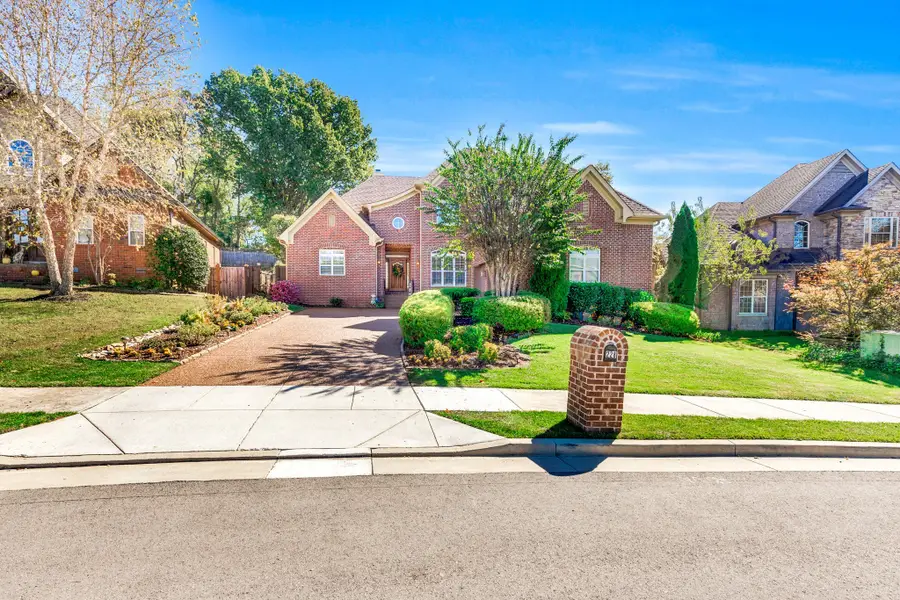 228 Valley Bend Dr, Nashville, TN 37214 - #3